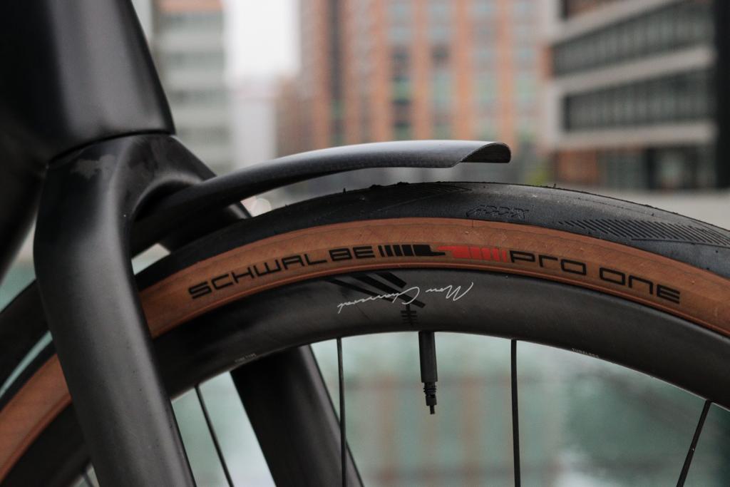 La Bici Endurance Disc Flat Bar Carbon custom build